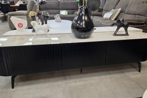 מזנון מעוצב דמוי שיש מוקה